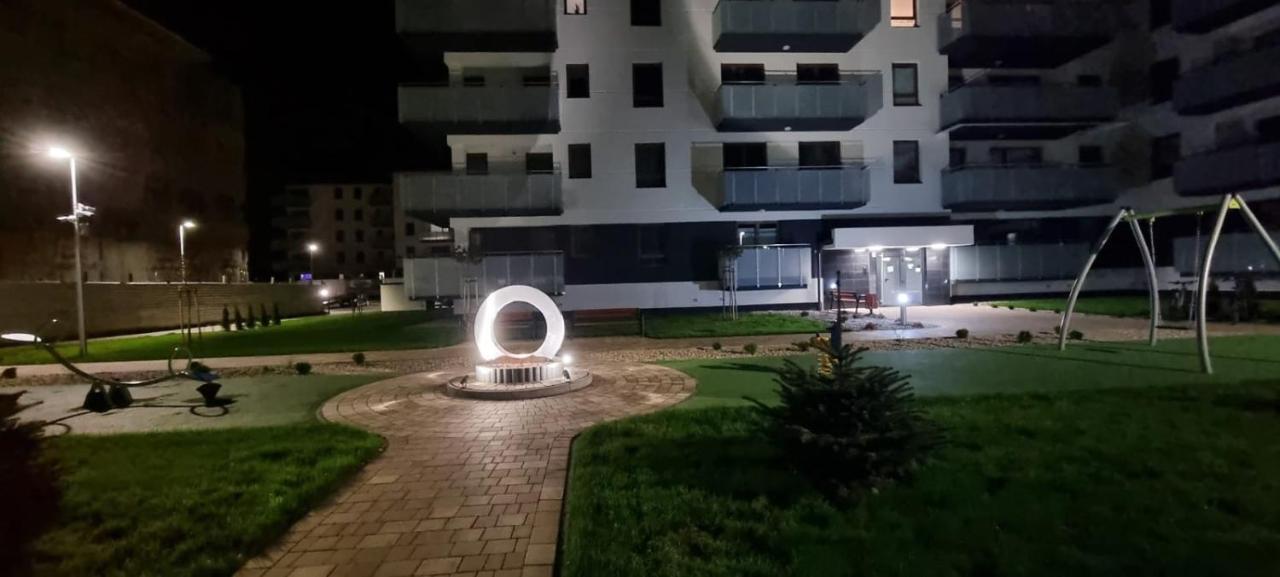 Premium Laki I Pola: Electric Blinds, A/c & Ev Charging